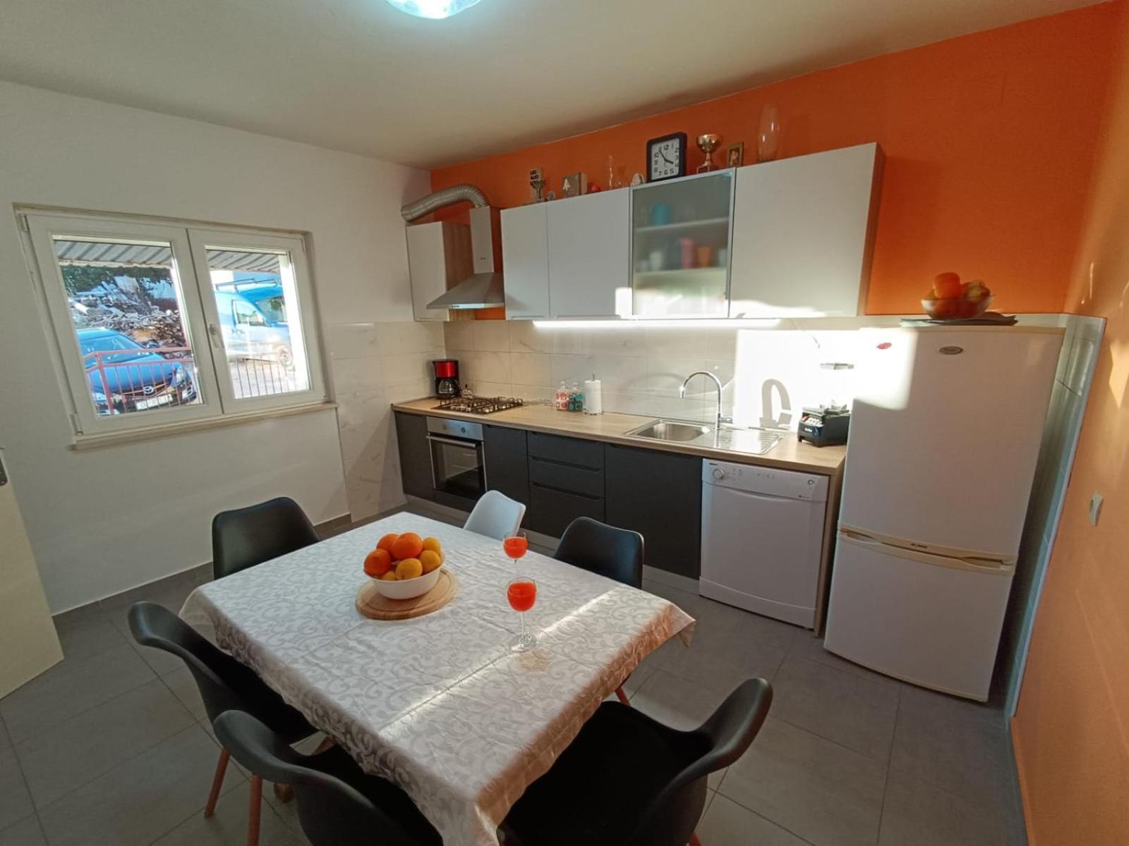 Apartments Frano I Franka By The Sea Orebic Room photo